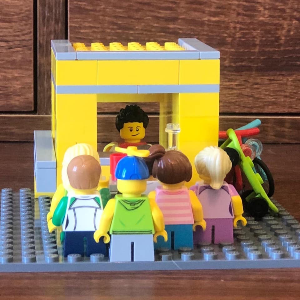 Lego Lemonade Stand